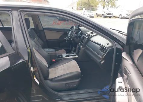 2012 Toyota Camry Se V6 z USA, uszkodzony, nr VIN 4T1BK1FK3CU005560